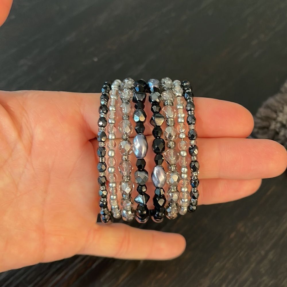 Gorgeous wrap bracelet with Black/Silver Beading